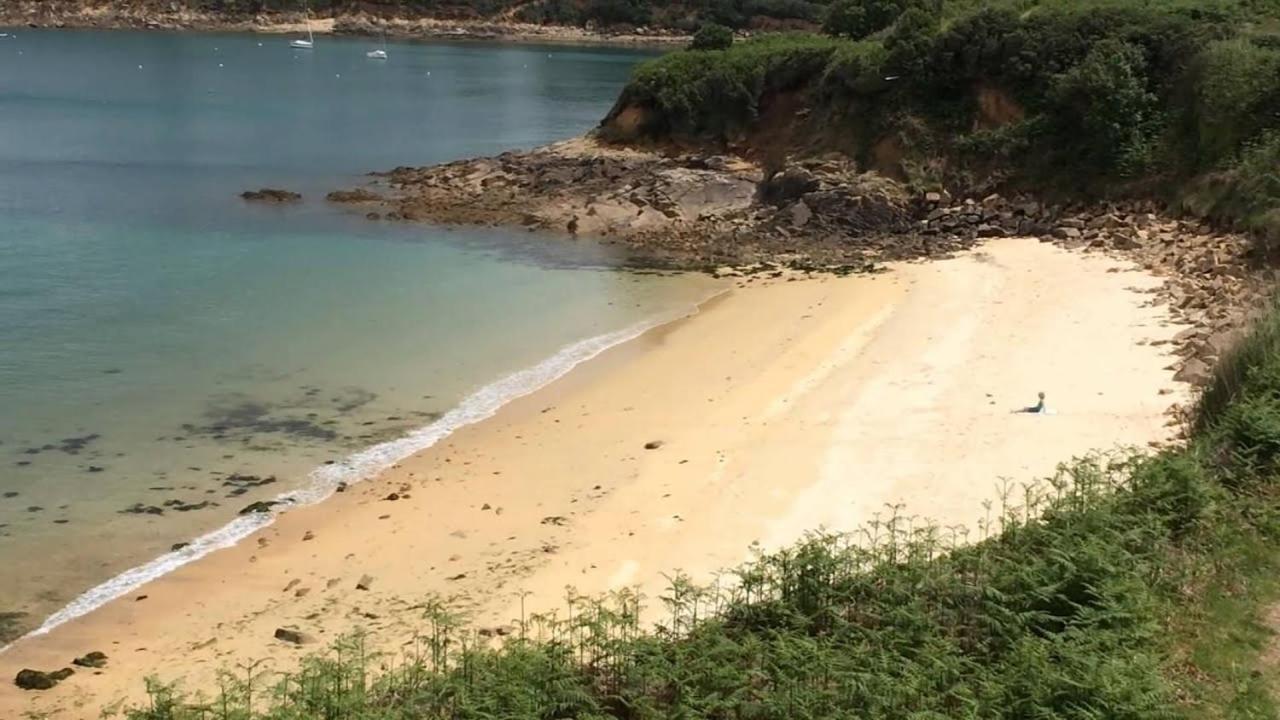 Gite De Charme Entre Terre Et Mer Villa Plougonven Exteriör bild